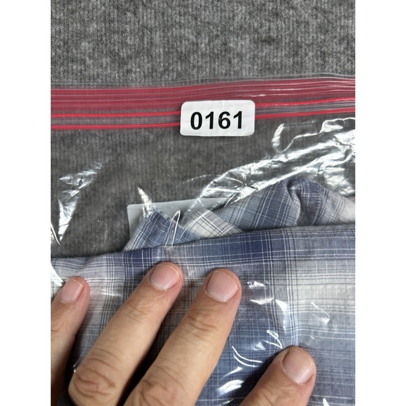 Johnnie O‎ Hanging Out Button Up Shirt Men's Medium Plaid Blue Cotton - Picture 8 of 8